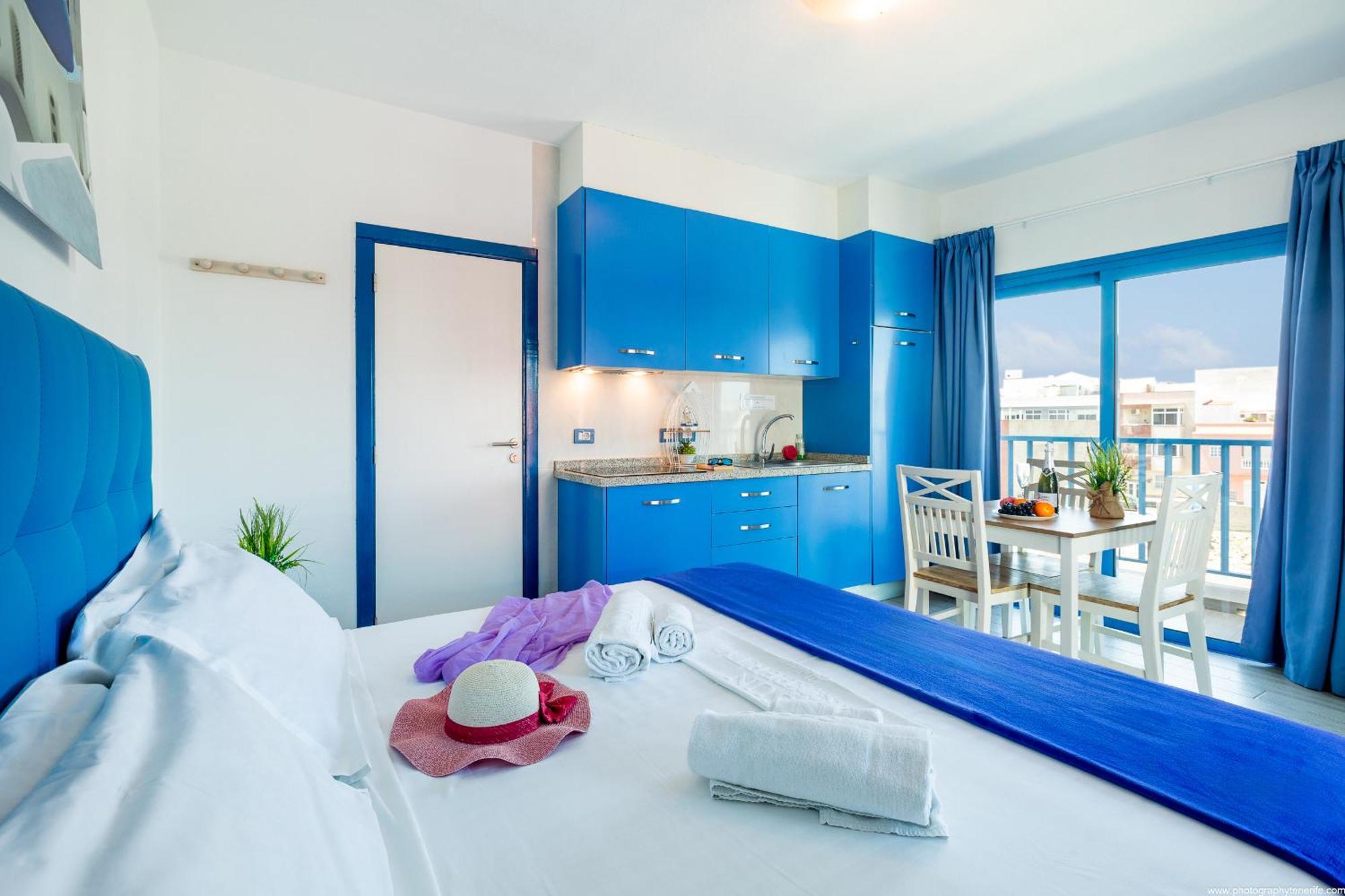 Riva Eco Guest House Los Abrigos Exterior photo