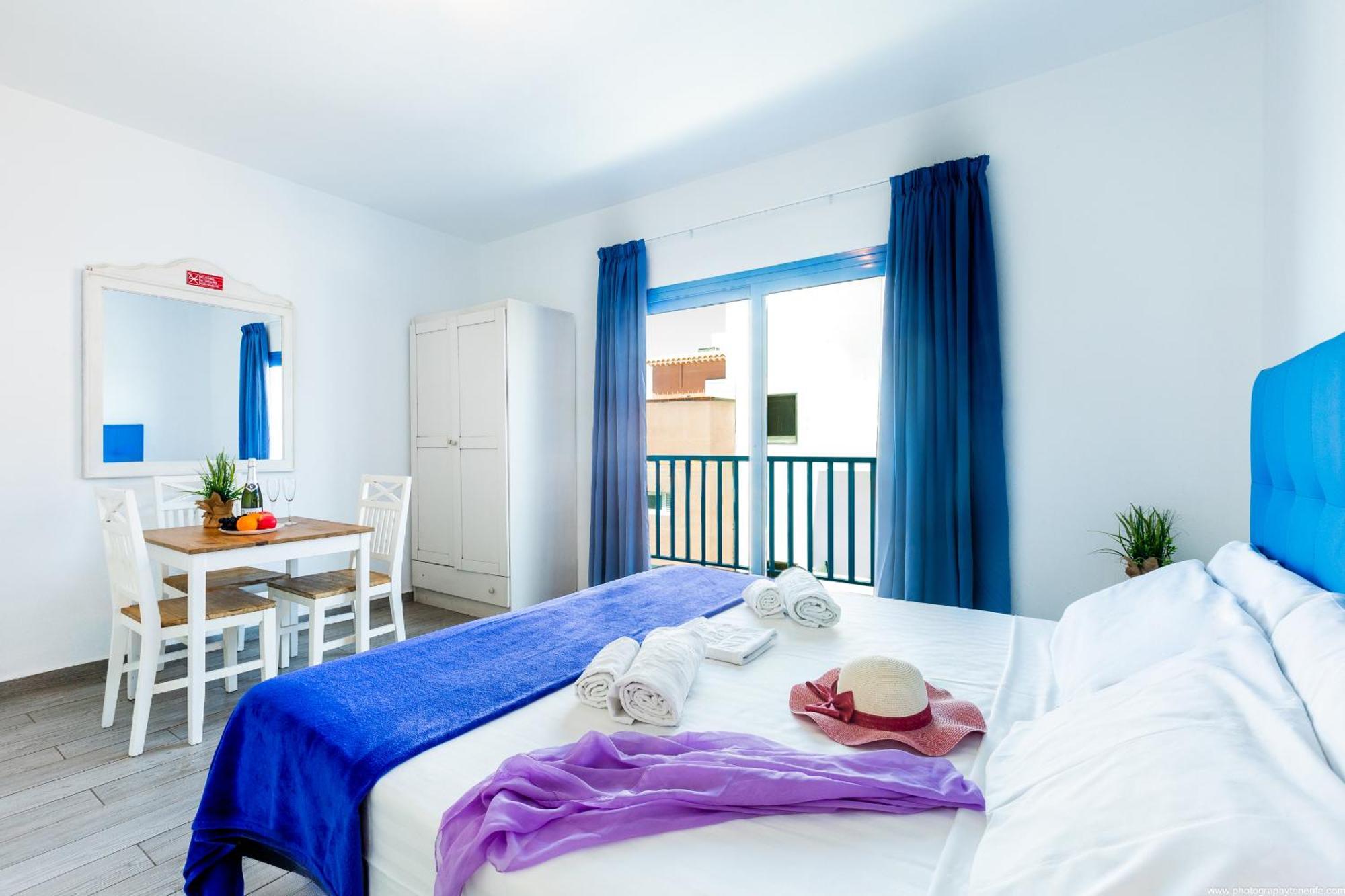 Riva Eco Guest House Los Abrigos Exterior photo