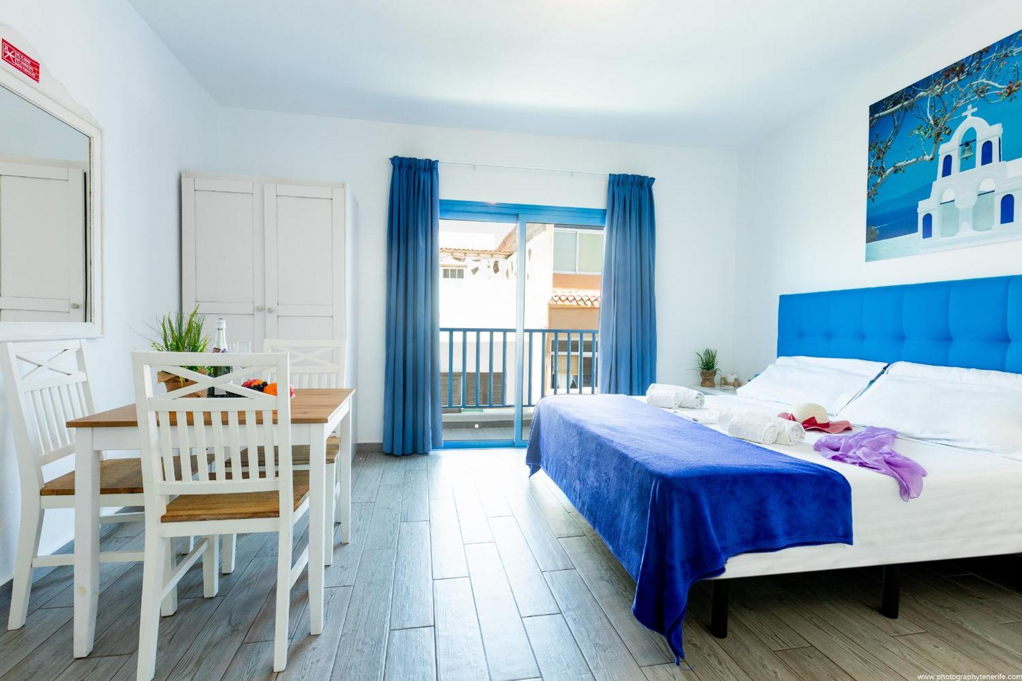 Riva Eco Guest House Los Abrigos Exterior photo