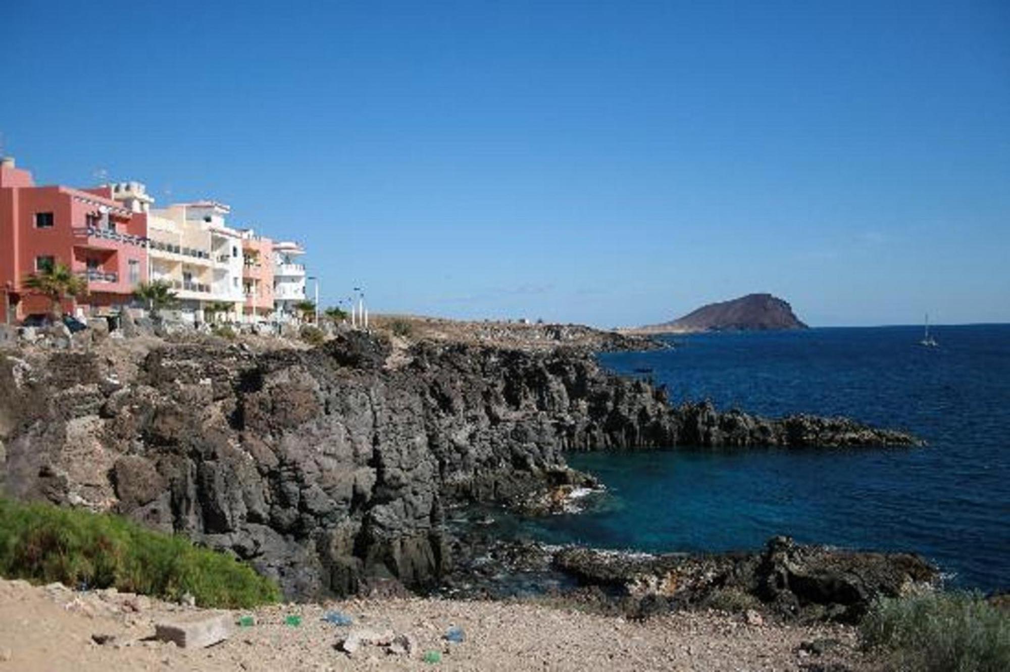 Riva Eco Guest House Los Abrigos Exterior photo