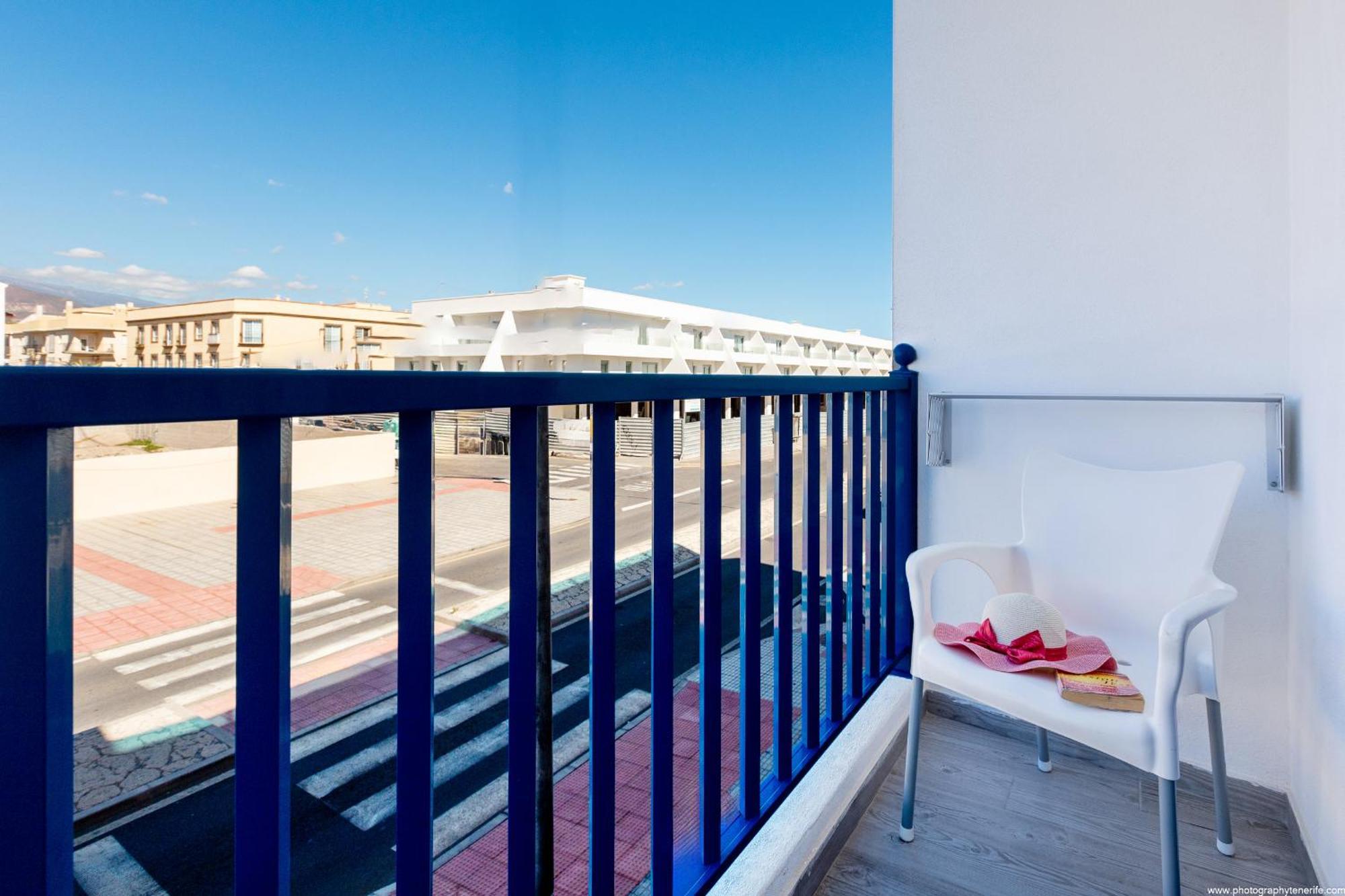 Riva Eco Guest House Los Abrigos Exterior photo